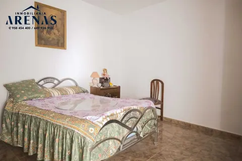 Casa en venta en Íllora — foto 7 de 12