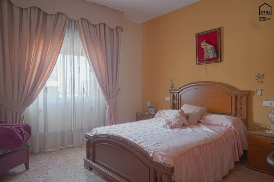 Casa en venta en Íllora — foto 3 de 15