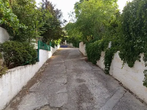 Casa en venta en La Zubia
