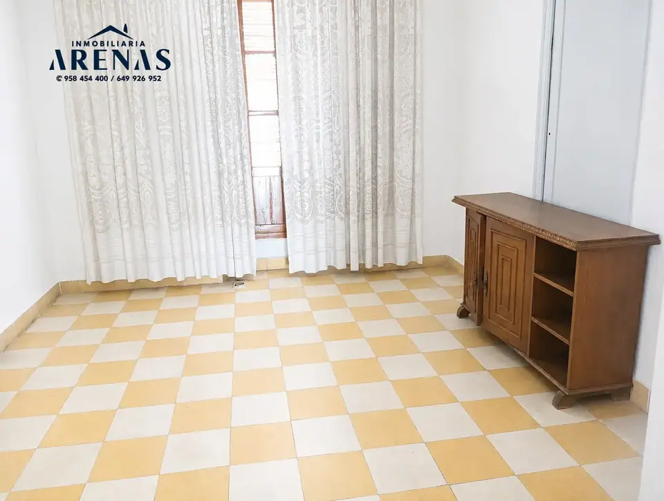 Casa en venta en Pinos Puente — foto 3 de 9