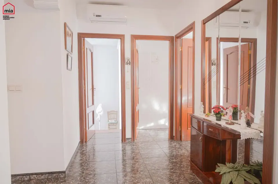 Casa en venta en Tocón — foto 2 de 20