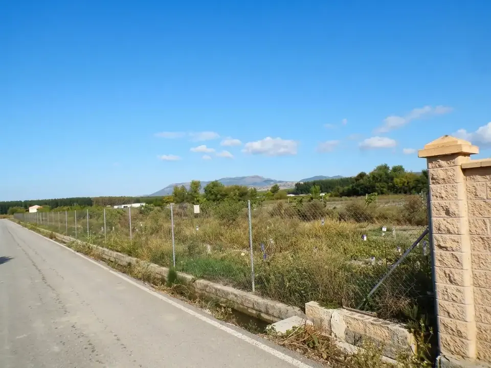Finca en venta en Fuente Vaqueros — foto 2 de 16