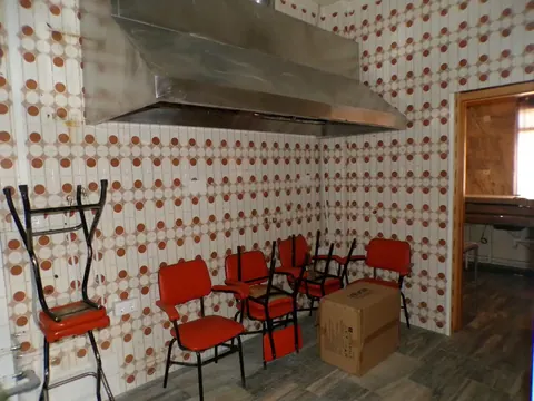 Local comercial en alquiler en Pinos Puente — foto 5 de 13