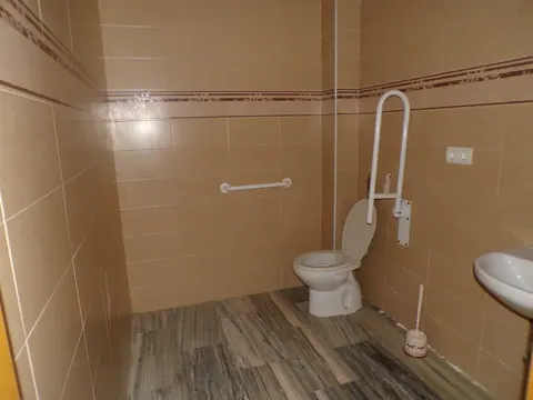 Local comercial en alquiler en Pinos Puente — foto 6 de 13