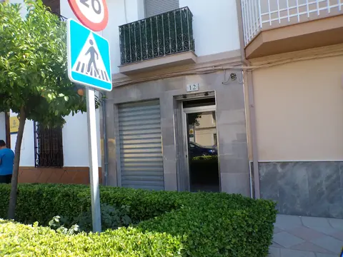 Local comercial en alquiler en Valderrubio — foto 2 de 5