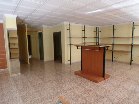 Local comercial en venta en Fuente Vaqueros — foto 3 de 10