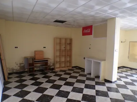 Local comercial en venta en Fuente Vaqueros — foto 3 de 9
