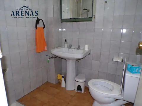 Local comercial en venta en Granada — foto 8 de 8