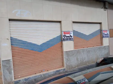 Local comercial en venta en Pinos Puente