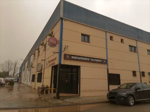 Local comercial en venta en Sierra Elvira